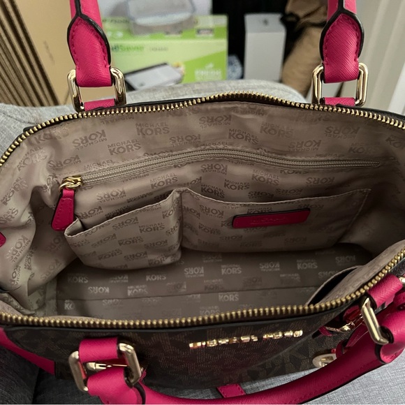 Pink/Brown REAL Micheal Kors handbag! - Picture 3 of 4